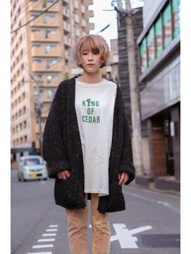 イーエン ヘアーデザイン(iiEn hair design) オフホワイト◇ブリーチカラー◇