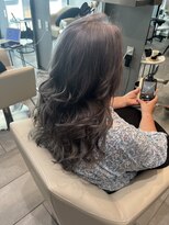 ヒスイバイケンジ(hisui by KENJE)&nbsp;白髪を活かしたカラー♪