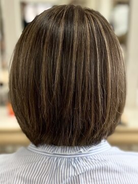 ヘアークリアー 春日部 大人可愛い白髪ぼかしハイライト/立体感◎/30代40代50代/春日部