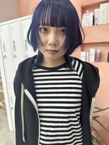 シラフ(SHIRAF)&nbsp;ウルフカット×ネイビーブルー