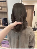 ユーフォリア 青山(Euphoria)&nbsp;【担当きょうこ】赤み消しオリーブベージュ/顔周りレイヤー