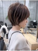 新宿　大人可愛い　ハイライトカラー　白髪ぼかし　ショートボブ