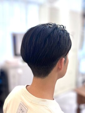 オーワンシーオー(o1co) 【 センターパート / ツーブロック / モテ髪 / ビジネス 】