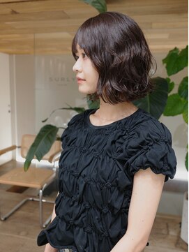 サーリー(SURLY) ボブパーマレイヤーボブブラウンベージュ顔まわりカット