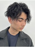 ツイストスパイラルパーマ/波打ちパーマ/センターパート