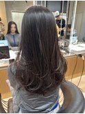 ミディアムヘア暗めカラーデザインカラーフェイスフレーミング