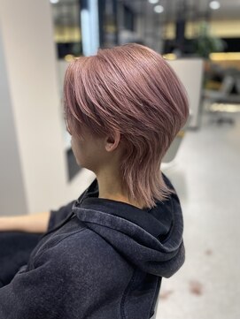 ソルバー(SOLVER) 【SOLVER 南】センターパートウルフ/ピンクベージュ