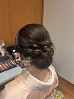 カインド 南青山(hair&make up KIND)&nbsp;低めシニヨン×編み込みアレンジ