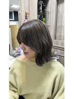 カイノ 福岡天神店(KAINO)&nbsp;オリーブカラー×くびれミディアムスタイル