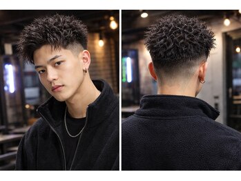 ラディックス(LADiX)の写真/【三宮】ツイストスパイラル・波巻き・フェザーも！理想の動きと質感を低価格で叶えるメンズパーマ専門店★