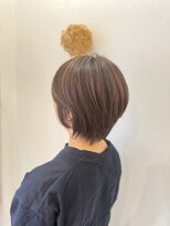 モク(mok)&nbsp;ショート×白髪ぼかしハイライト
