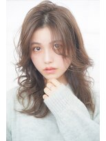 トップシェイプ(TOP SHAPE)&nbsp;フェミニンレイヤーウェーブロングヘア