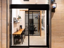 スカイ ビューレックス 丸の内店の雰囲気（清潔感のある店内　<理容室>[メンズ/丸の内]）