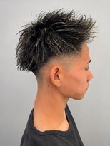 フリットグラン(FRIT GRAND)&nbsp;立体感ハイライト×ジェットモヒカン フェード｜一宮メンズ