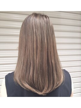 スティラサポ 平井駅南口(Stilla sapo) 透明感たっぷりのグレージュ