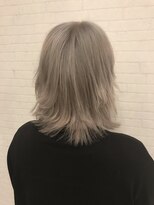 アヴァンティ ヘアーアンドスパ(avanti hair&spa) パールホワイト