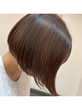 ヴァンカウンシル 伊勢佐木町店(VAN COUNCIL) 〈VANCOUNCIL〉ツヤ感を重視したストレート