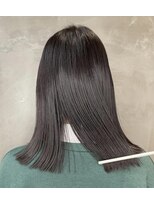 コレット(COLETTE)&nbsp;艶髪切りっぱなしミディアム