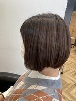 アルター(aL ter) ミディアムベージュボブ