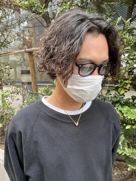 クオル 立川(QOL) 波巻きスパイラルパーマセンターパート波巻きパーマツーブロック