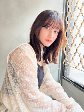 ロイジー(roijir) 表参道roijir　小顔レイヤー ×ナチュラルカラー