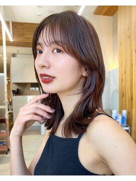 アフロートリノ(AFLOAT Leino) 小顔ヘルシーレイヤースタイル透明感カラー【修】20代30代40代