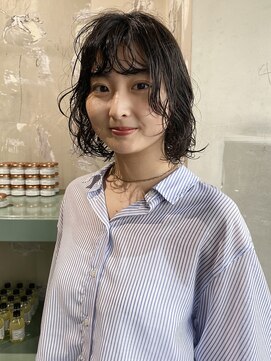 ロジ(loji) 軽やかで、涼しげな、ニュアンスパーマ