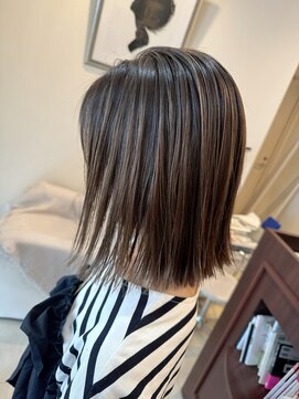 レジェールヴォーグ(Le'ger VOGUE) ハイライト×酸性ストレート