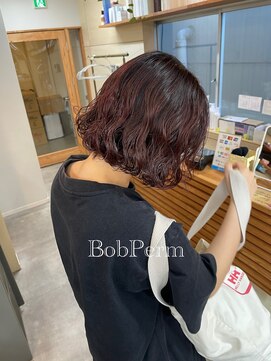 リラ バイ クオーレ(LIRA by CUORE) ボブパーマ×チェリーレッド