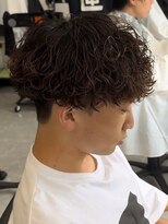 フゥ 宇都宮(FeU)&nbsp;波巻きパーマメンズパーマメンズヘアツーブロックツイストパーマ