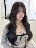 韓国トレンドヘア ウェーブ巻き×暗髪ロング
