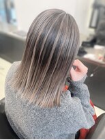 オーティティ(O-TETE)&nbsp;O-TETE ミルクティーグレージュバレイヤージュ