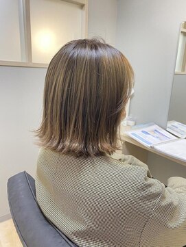 エミュ 伏見 国際センター(emu) 外はねボブ