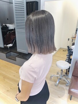 チェレ アズーリ 狭山店(Chere azuri) 切りっぱなしボブ・ダブルカラー・ミルクティーグレージュ