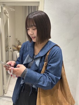 グラッド(glad) ぱつっと感が可愛い！つやボブスタイル