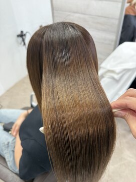 ラヴィリス バイ レム(Raviliss by rem) エイジング毛髪質改善縮毛矯正