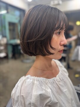 ブルートマト(BLUE TOMATO) 丸みボブ