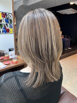 ラブリッシュ(LOVERICHE)&nbsp;ハイライトでミディアムレイヤースタイル【延山styring】