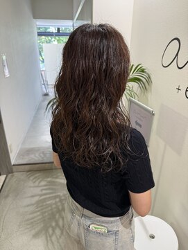 スウィープ 札幌大通(sweep) 抜け感カールが可愛い★艶ブラウンロング