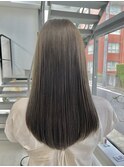 秋冬カラー髪質改善艶感ストレートパーマ透明感ロングベージュ