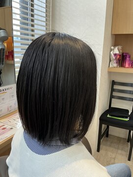ウイ バイ ファースト 北四番丁店(u'i by first) カットはワンレンボブスタイル