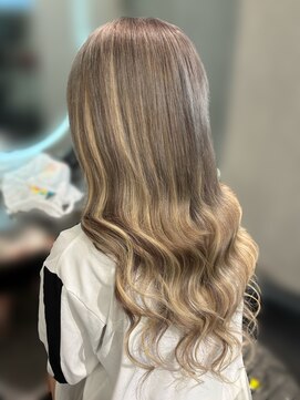 ラニシス ヘアー(Lanisis Hair) シルバーロング!!!