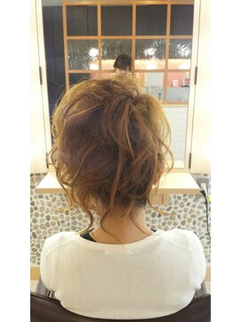 ブロッサム ヘアデザイン(blossom) フロント四編み