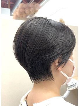 アンジェリカ(Angelica Total Beauty Lifestyle Design) 小顔、小頭ショート