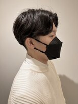 リリアーナ(LILIANA)&nbsp;【LILIANA】ニュアンスパーマでつくるセンターパート　メンズ