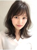 大人かわいい小顔外はねくびれミディアム 20代30代40代