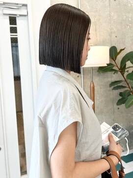 ノエ(noe) 顎下2センチボブ×ヌードグレージュ