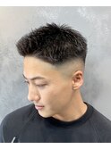 短髪フェードカット