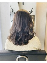 アン たまプラーザ(un)&nbsp;グラデーションミディアム/透明感カラー【髪質改善オージュア】