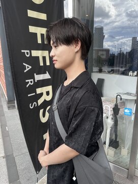 コワファースト 大分(COIFF1RST) センターパート/グレージュ/ツーブロック/韓国/ジェル